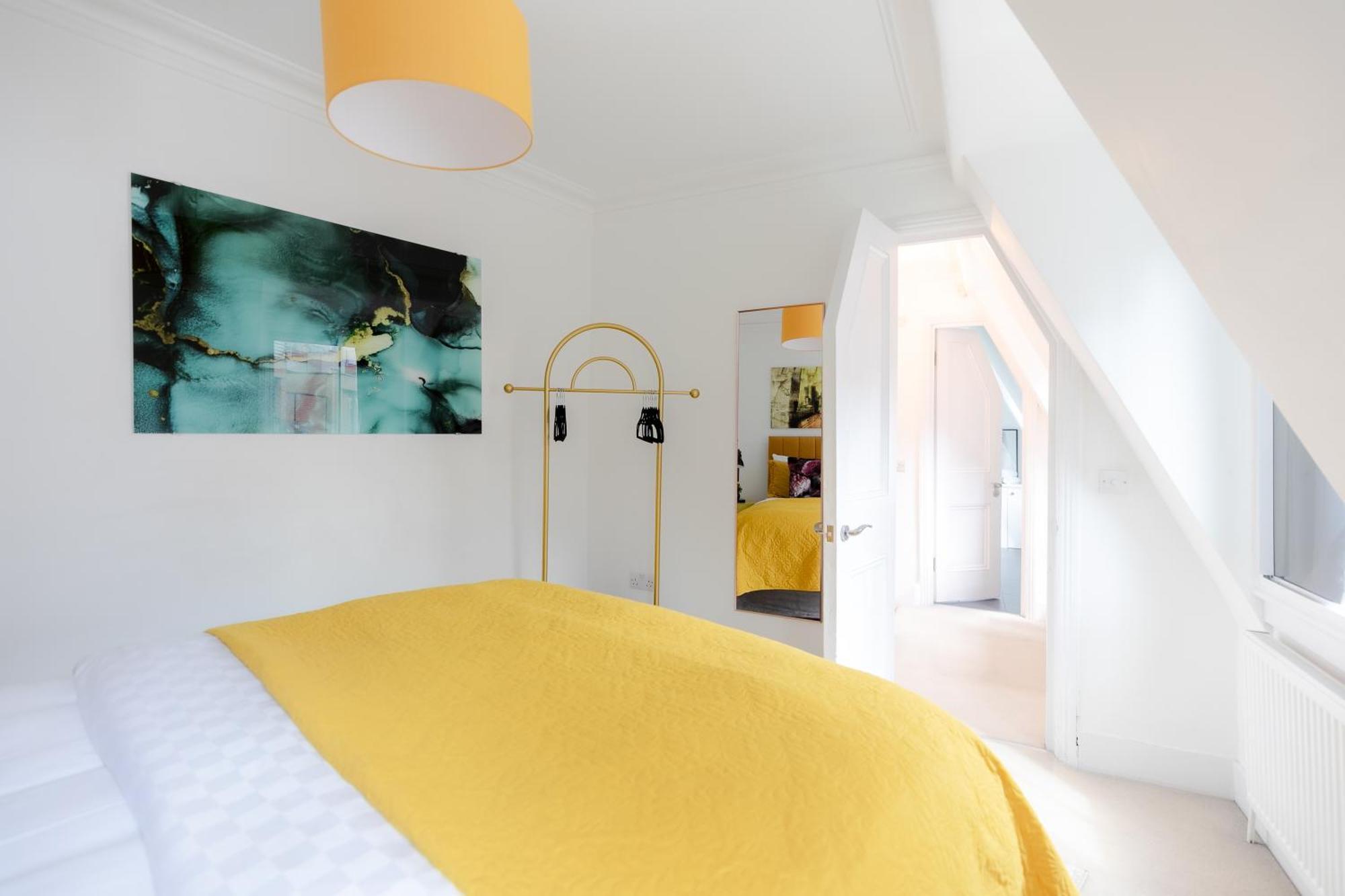 Апартаменты Rare Find Off Oxford St! Soho 5Bed Design House For Xxl Groups Лондон Экстерьер фото