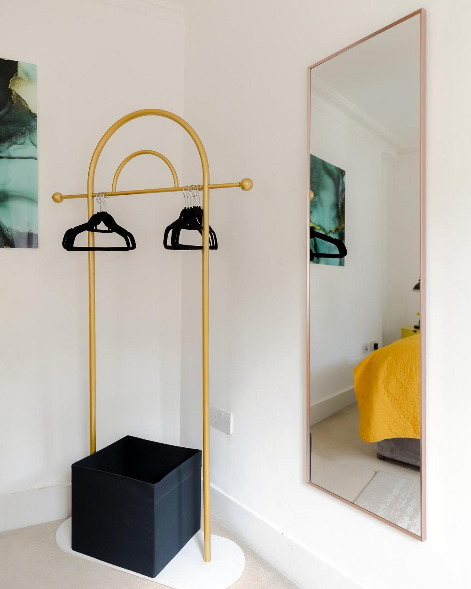 Апартаменты Rare Find Off Oxford St! Soho 5Bed Design House For Xxl Groups Лондон Номер фото