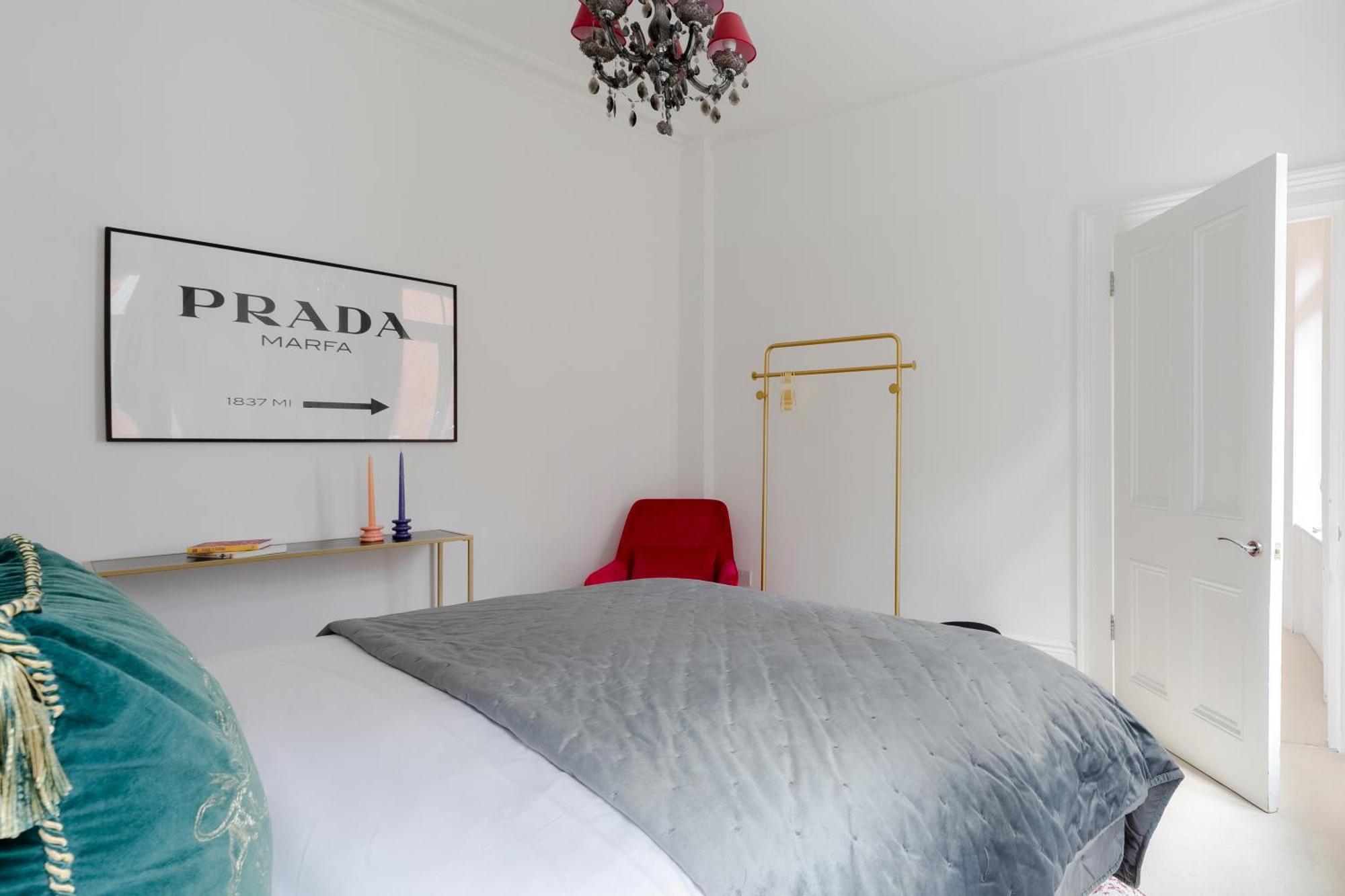 Апартаменты Rare Find Off Oxford St! Soho 5Bed Design House For Xxl Groups Лондон Номер фото