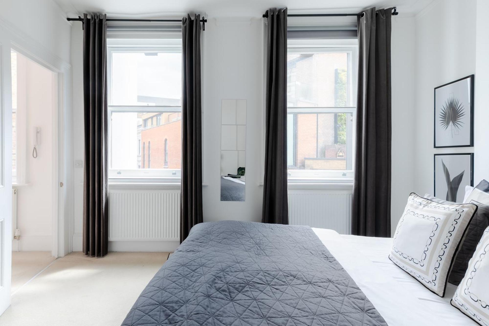 Апартаменты Rare Find Off Oxford St! Soho 5Bed Design House For Xxl Groups Лондон Номер фото