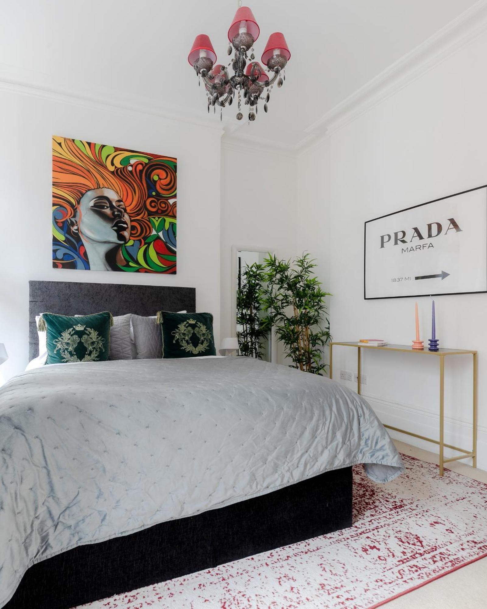Апартаменты Rare Find Off Oxford St! Soho 5Bed Design House For Xxl Groups Лондон Номер фото